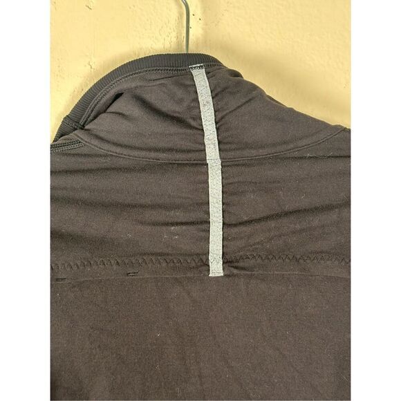 Lululemon Base Runner 1/2 Zip sz 2 - Picture 10 of 12